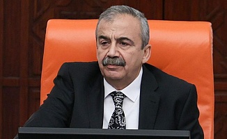 Sırrı Süreyya Önder Hayatını Kaybetti