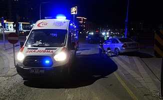 Malatya'da İki Otomobil Çarpıştı: 4 Yaralı