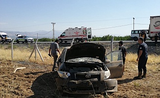 Malatya'da Kontrolden Çıkan Otomobil Bahçeye Uçtu: 3 Yaralı