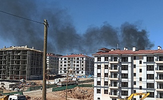 Molozların Yakılmasıyla Gökyüzü Karardı