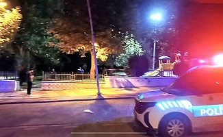 Parkta Kavga: 3 Kişi Yaralandı