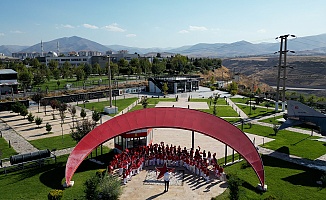 Öğrencilerden ‘Malatya’dan Cumhuriyete’ Klibi