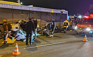 Savaş Alanına Dönen Kazada 2 Kişi Hayatını Kaybetti