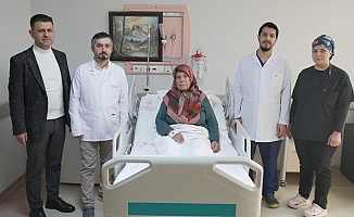 2 Kilogramı Aşan Dev Tümör Başarıyla Çıkarıldı