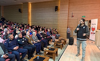 Gençlere Narko Ve Siber Suçlara Karşı Bilinçlendirildi