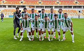 Malatya Yeşilyurtspor 9 Kişi Kalan Rakibini 1-0 Mağlup Etti