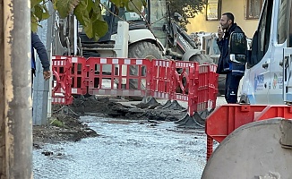 Malatya’da İçme Suyu Hattı Patladı, Sokaklar Sular Altında Kaldı