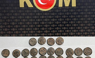 Malatya’da Kaçakçılık Operasyonu: Tarihi Eser Sikkeler Ele Geçirildi