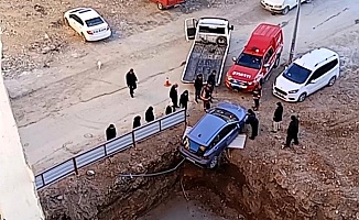 İnşaat Temeline Düşmekten Son Anda Kurtuldu