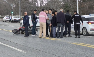 Malatya’da Otomobil Motosiklete Çarptı