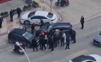 Malatya’da Kontrolden Çıkan Otomobil 3 Araca Çarptı