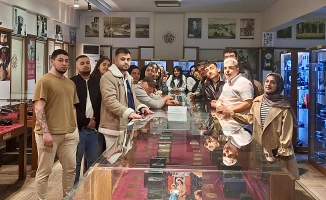Fotoğrafın Tarihine Yolculuk: Kursiyerler Müzede Buluştu