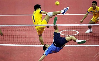 Tenis Severlerin Dikkatine: 3. Ayak Tenisi Turnuvası Düzenliyor