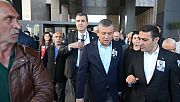 Özgür Özel'e Saldırı!
