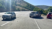 2 otomobil Çarpıştı: 1 Yaralı