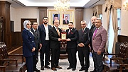Vefa Derneği’nden Vali Seddar Yavuz’a Ziyaret ve Plaket