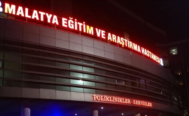 Hasta yakını doktora saldırdı