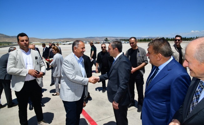 Çevre Şehircilik Bakanı Özhaseki Malatya#039;da