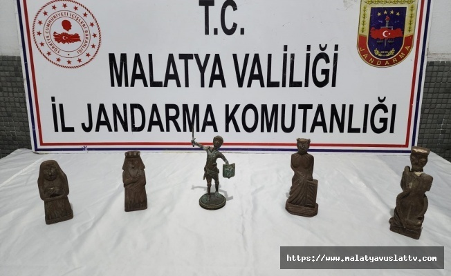 Malatyada Roma Dönemine Ait 5 Heykel Ele Geçirildi