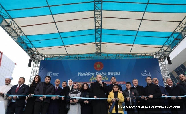 Cumhurbaşkanı Erdoğan, Malatyada Anahtar Teslim Törenine Katıldı