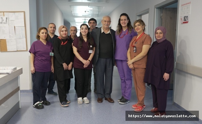 Malatya Eğitim ve Araştırma Hastanesi#039;nde Diyabetik Ayak Ülserine Çözüm